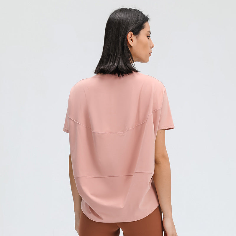 Enkel yoga t-skjorte for treningsentusiaster